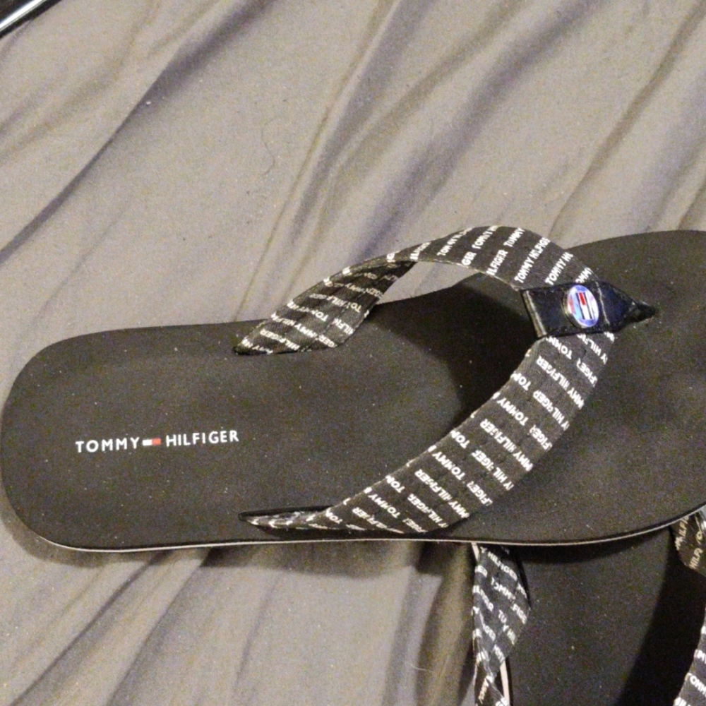Shoes - Picture 2 of 3